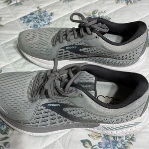 Brooks gray Athletic Sneakers